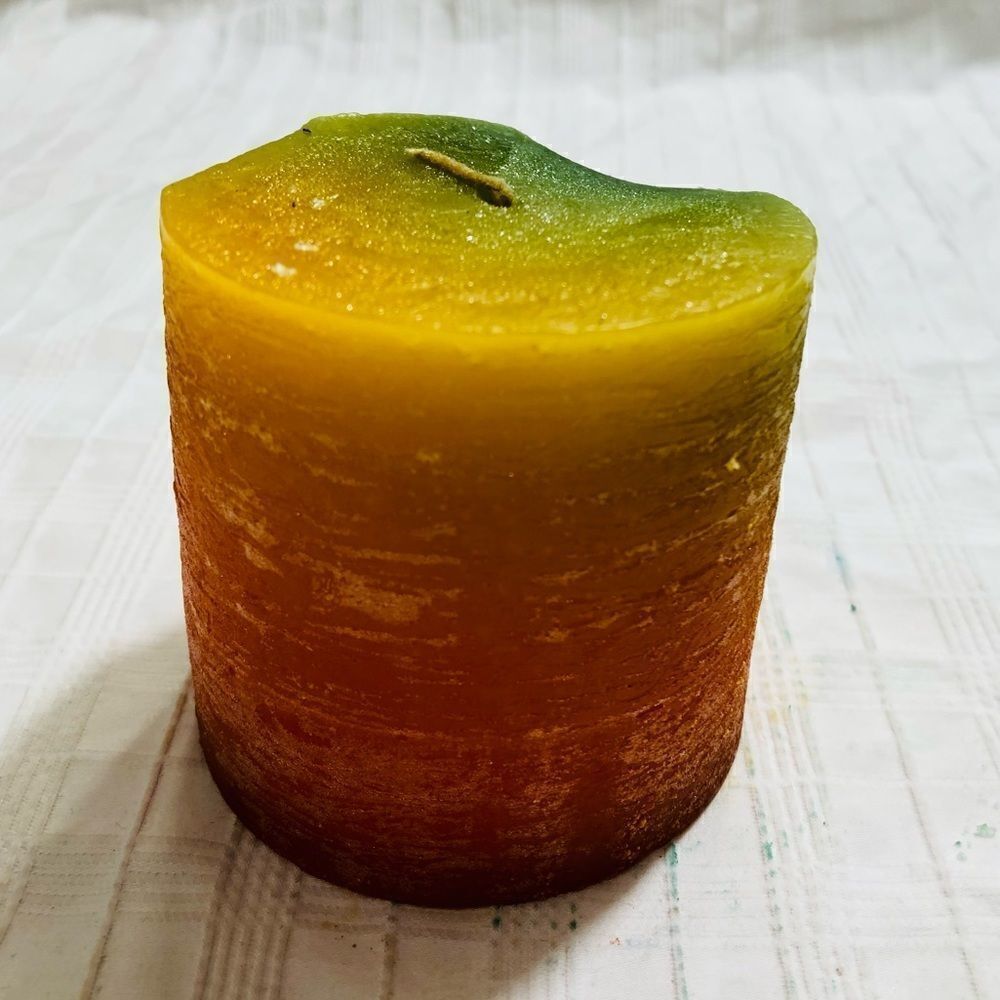 Handcrafted Timber Scented Candle (Orange/Green)‎ - Picture 4 of 11